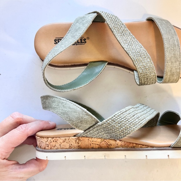 Seychelles Green Strappy Cork Platform Sandals 8M Slip-On Comfort Casual Summer - Picture 9 of 11